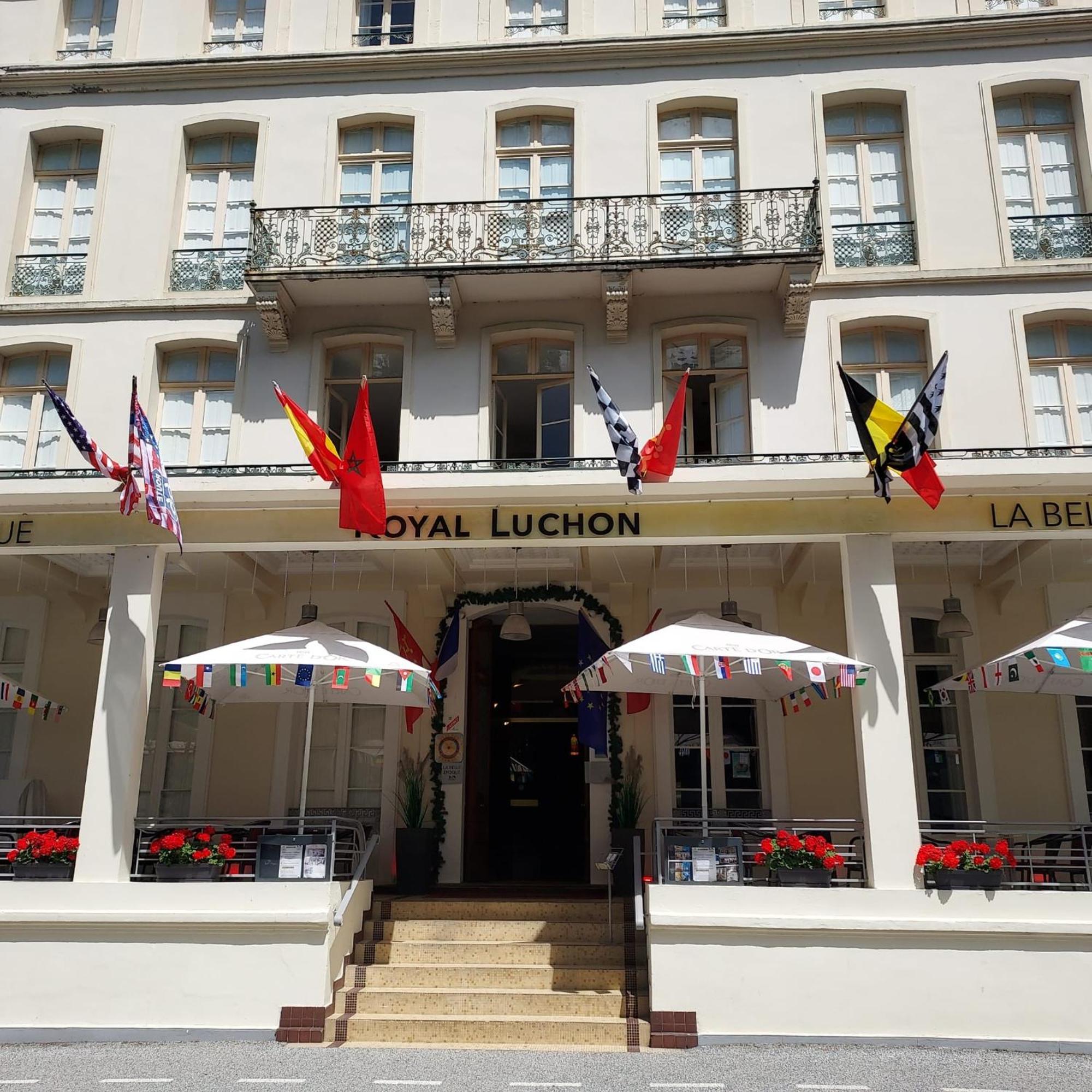 אפרטהוטל Bagnères-de-Luchon Royal Luchon מראה חיצוני תמונה